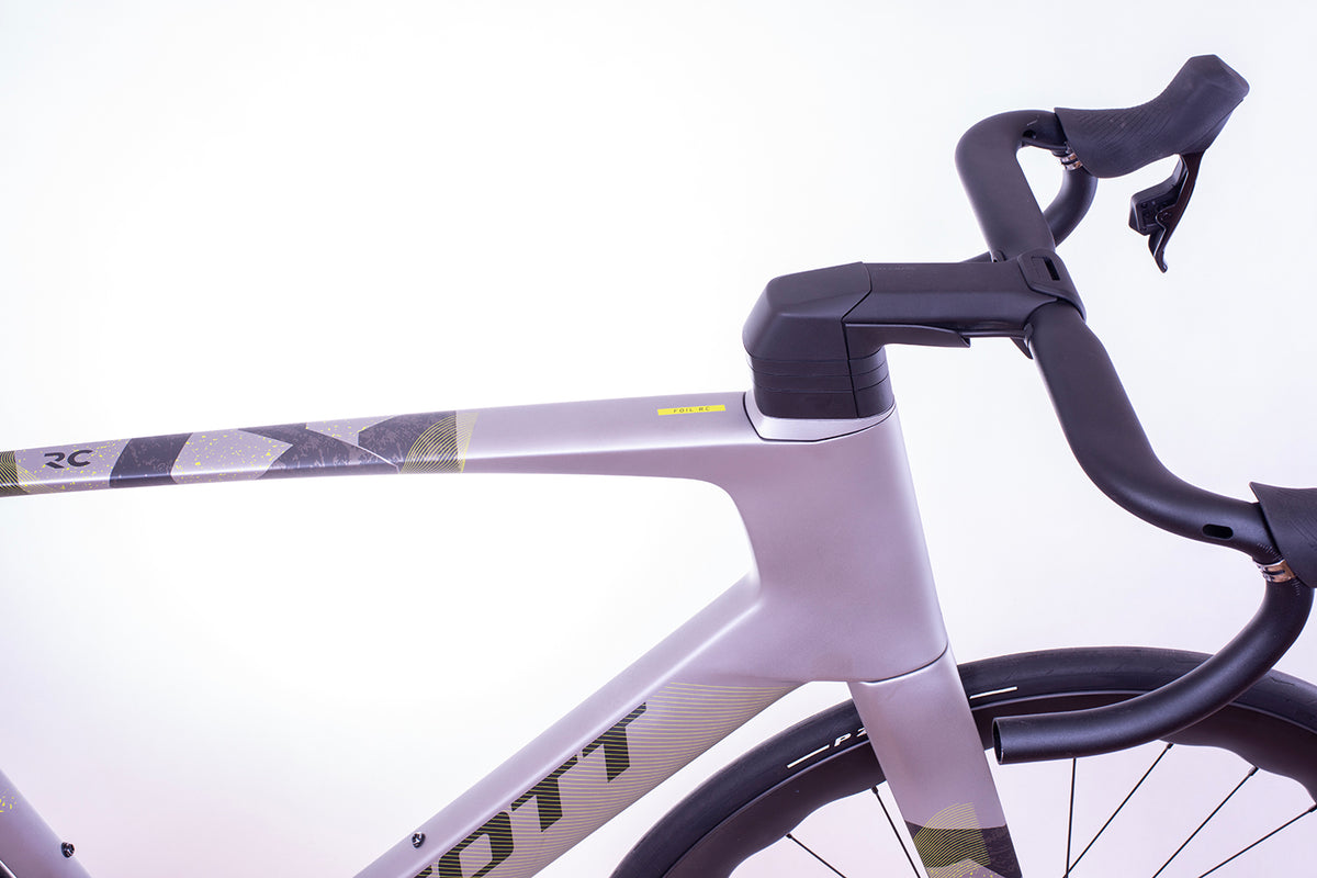 ÚJ, 0km-es SCOTT Foil RC 30 carbon aero országúti