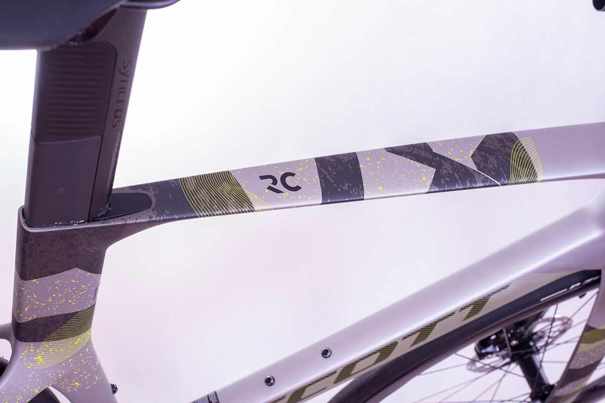 ÚJ, 0km-es SCOTT Foil RC 30 carbon aero országúti