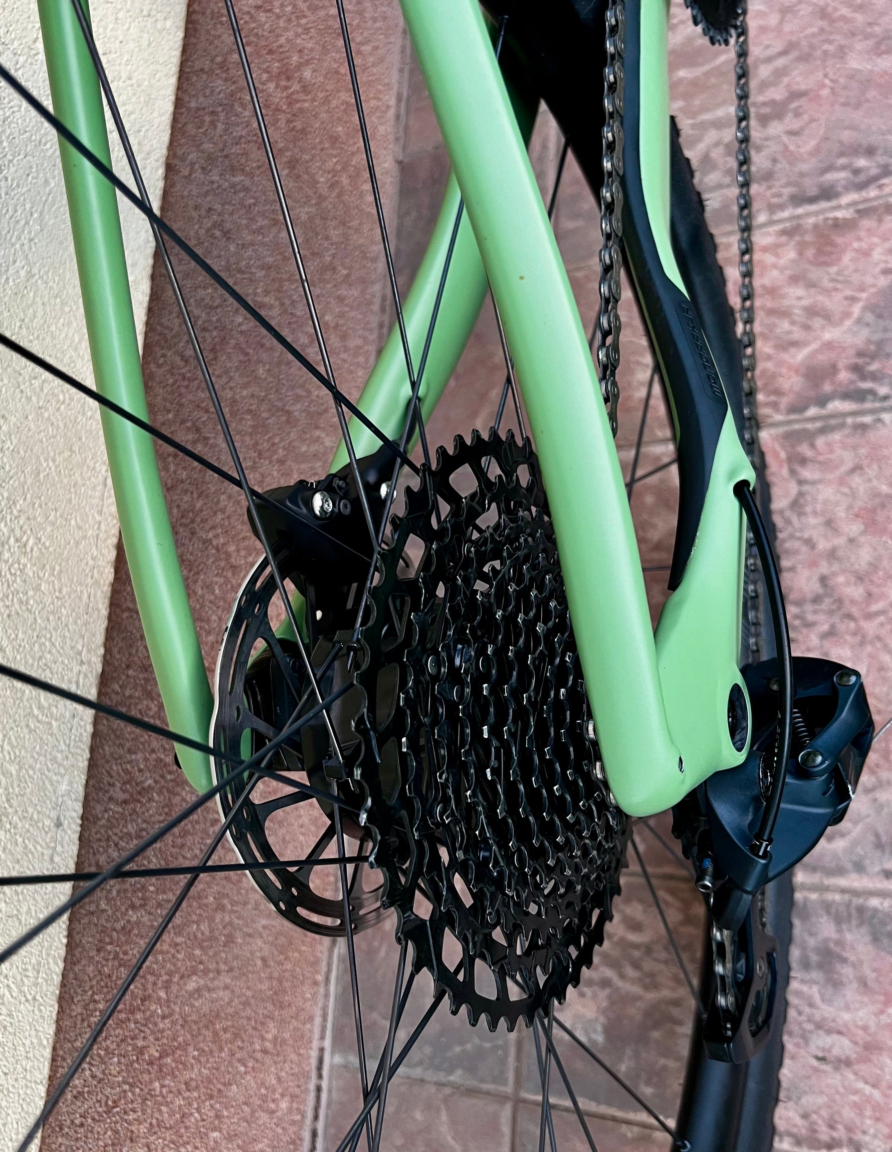 FÉLÁR ALATT! 2026-os Mondraker Dusty S Carbon elektromos gravel bicaj