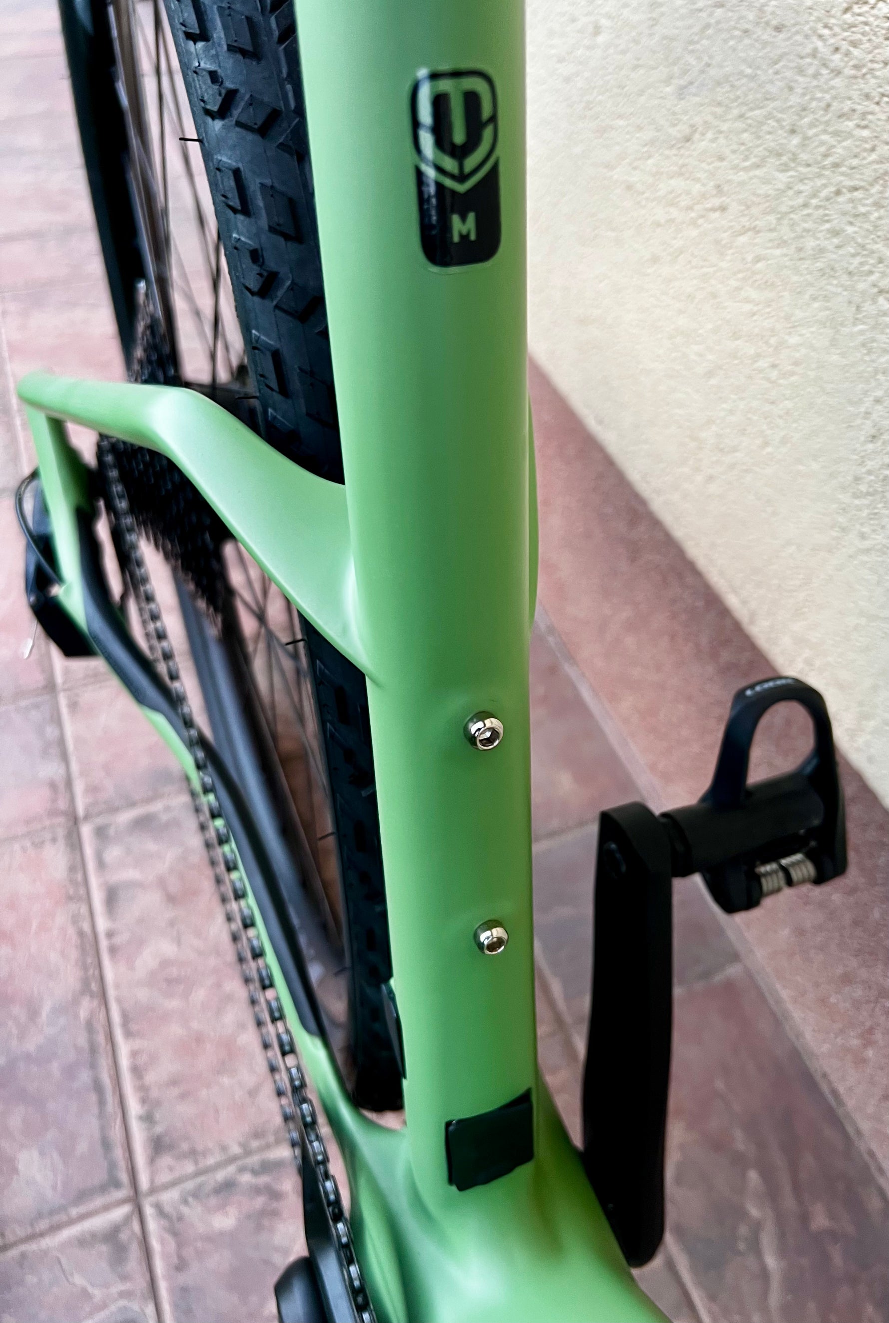 FÉLÁR ALATT! 2026-os Mondraker Dusty S Carbon elektromos gravel bicaj