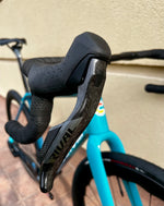 ÚJ! 2026 Cinelli King Zydeco II gravel SRAM Rival AXS XPLR E1 1x13s