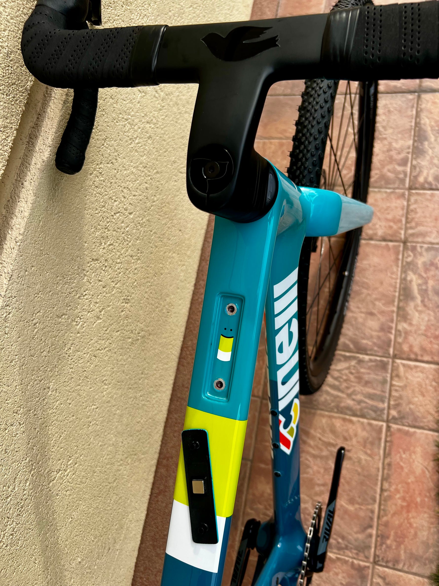 ÚJ! 2026 Cinelli King Zydeco II gravel SRAM Rival AXS XPLR E1 1x13s